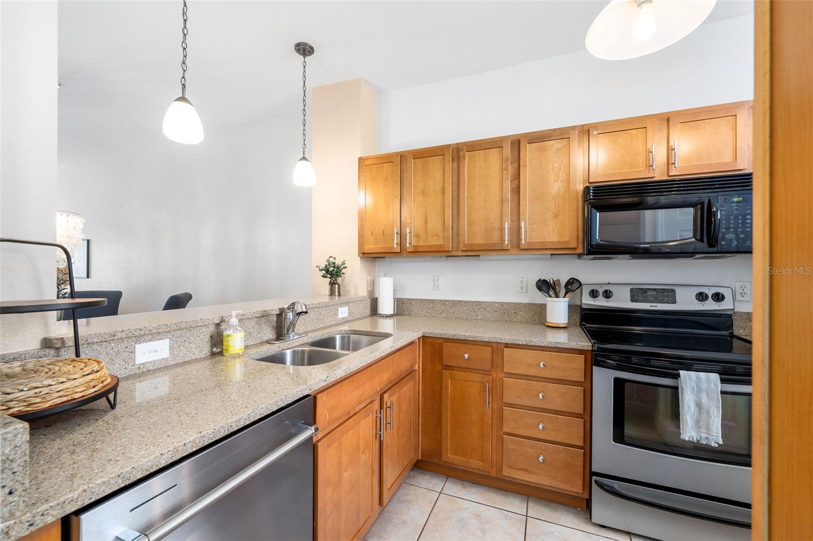 Image 2 of 38 For 2508 35th Place V130