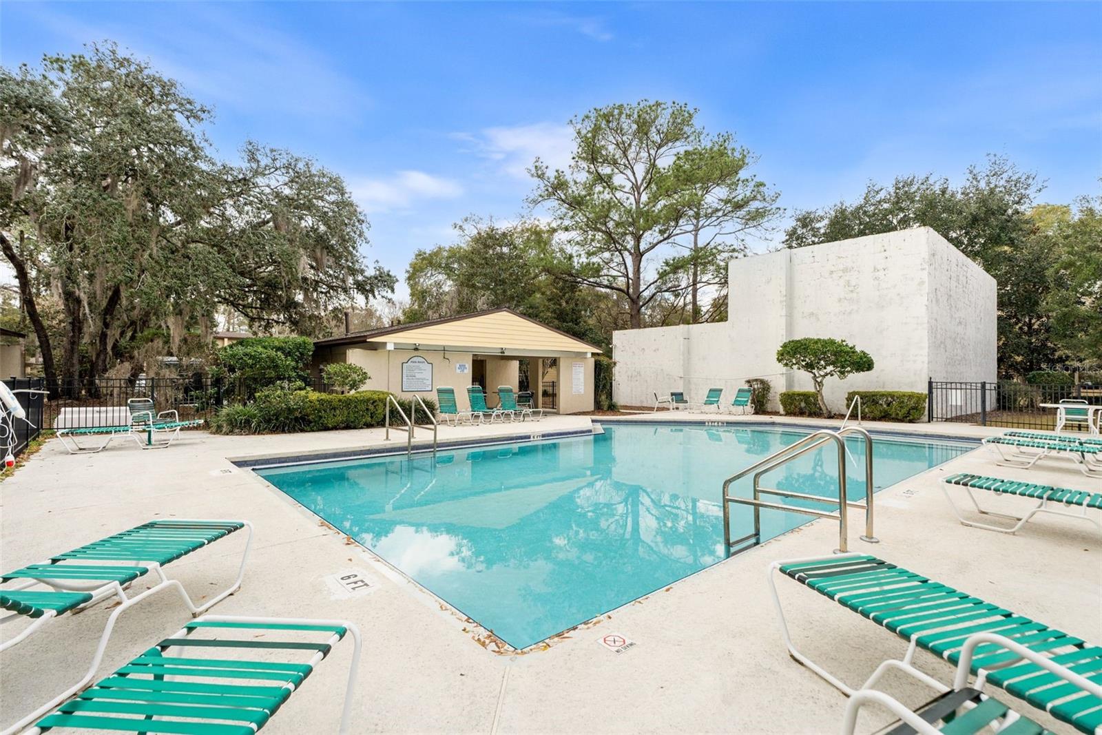 Image 24 of 38 For 2508 35th Place V130