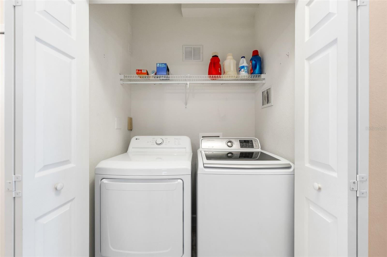 Image 9 of 38 For 2508 35th Place V130