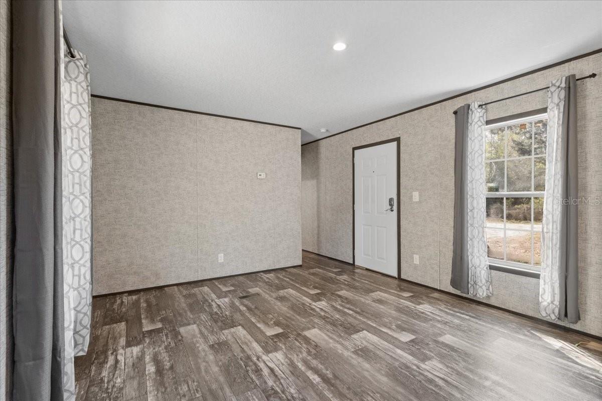 Image 9 of 31 For 11061 65th Lane