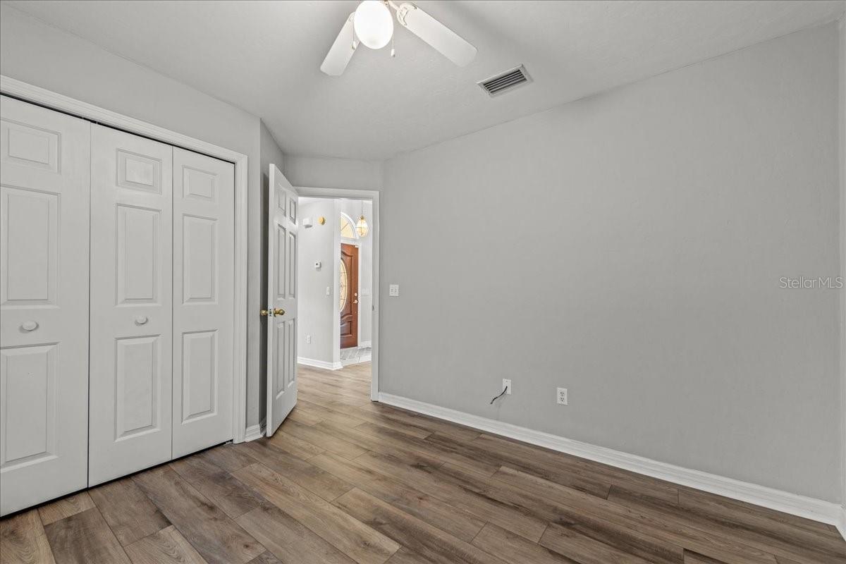 Image 10 of 32 For 11737 Creek Drive