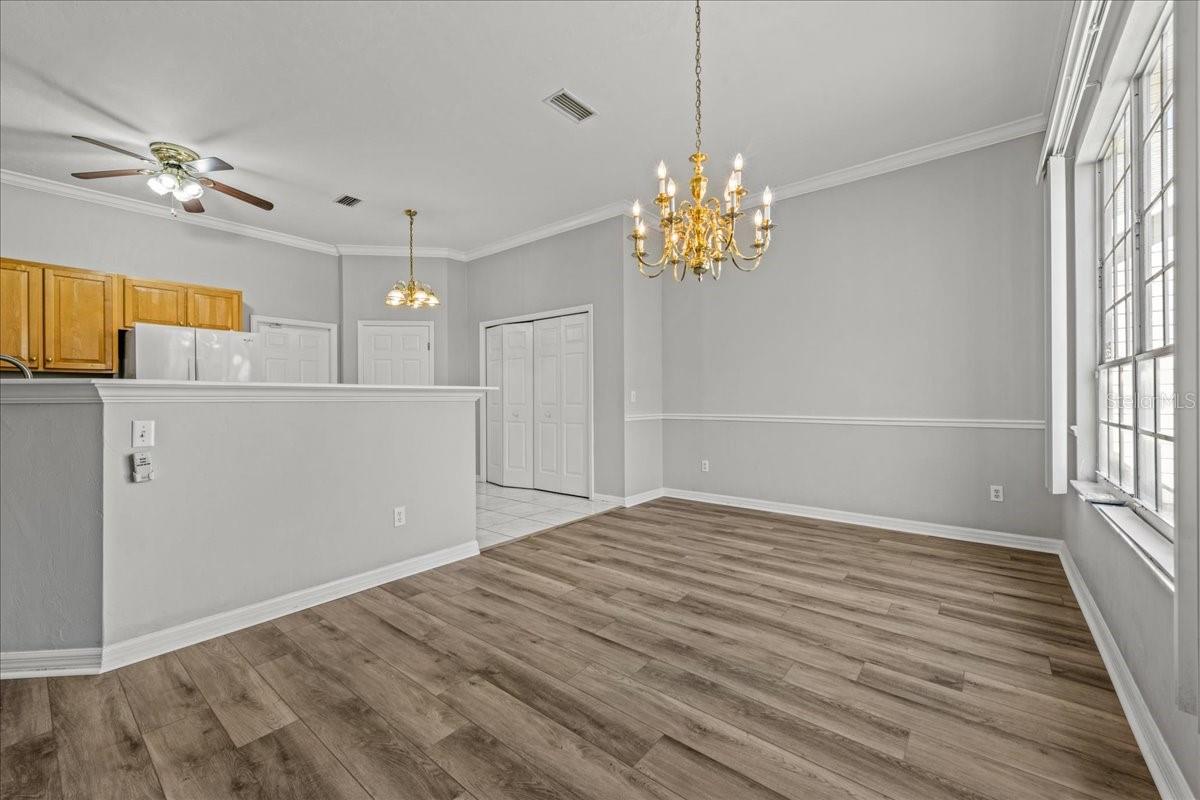 Image 14 of 32 For 11737 Creek Drive