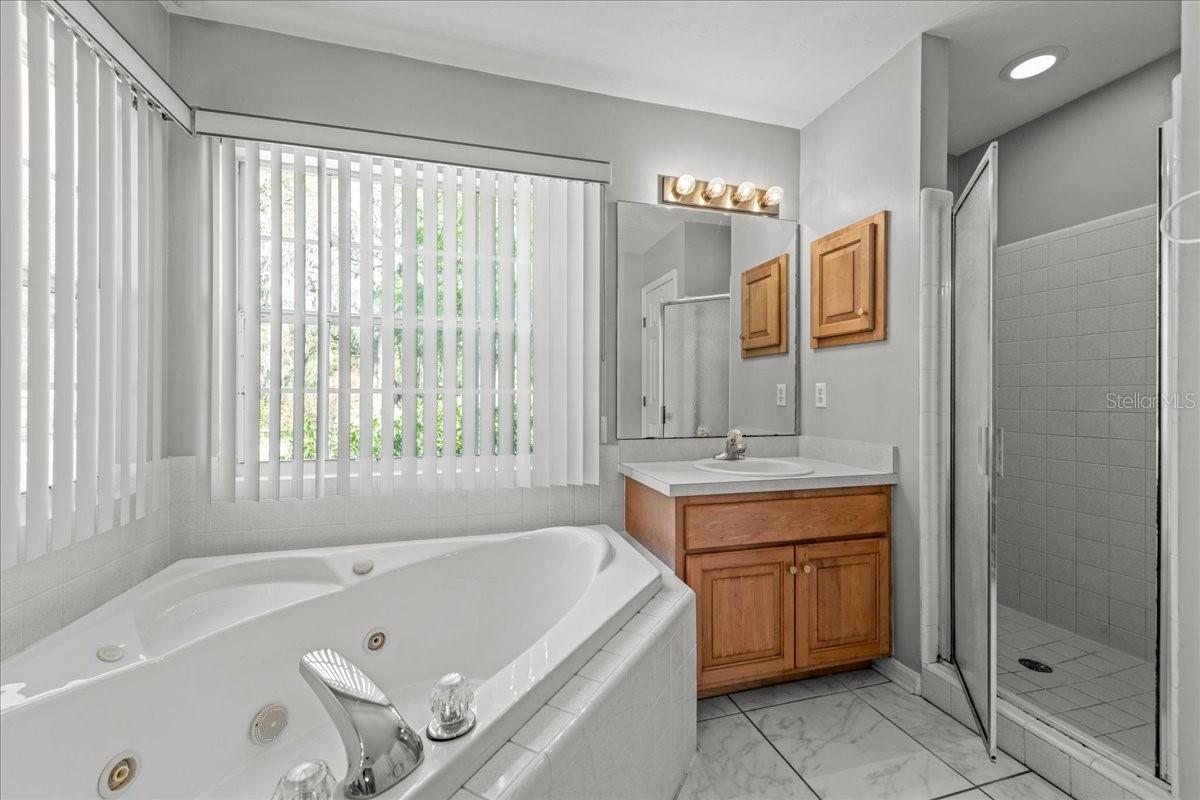 Image 25 of 32 For 11737 Creek Drive