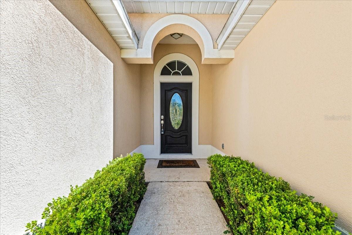 Image 4 of 32 For 11737 Creek Drive