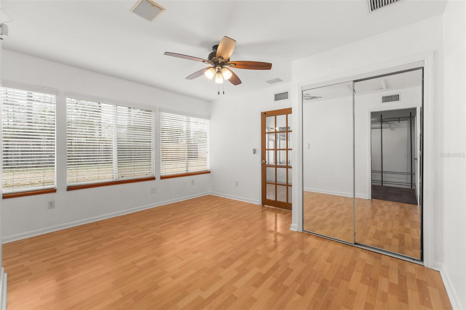 Image 21 of 43 For 4817 37th Place