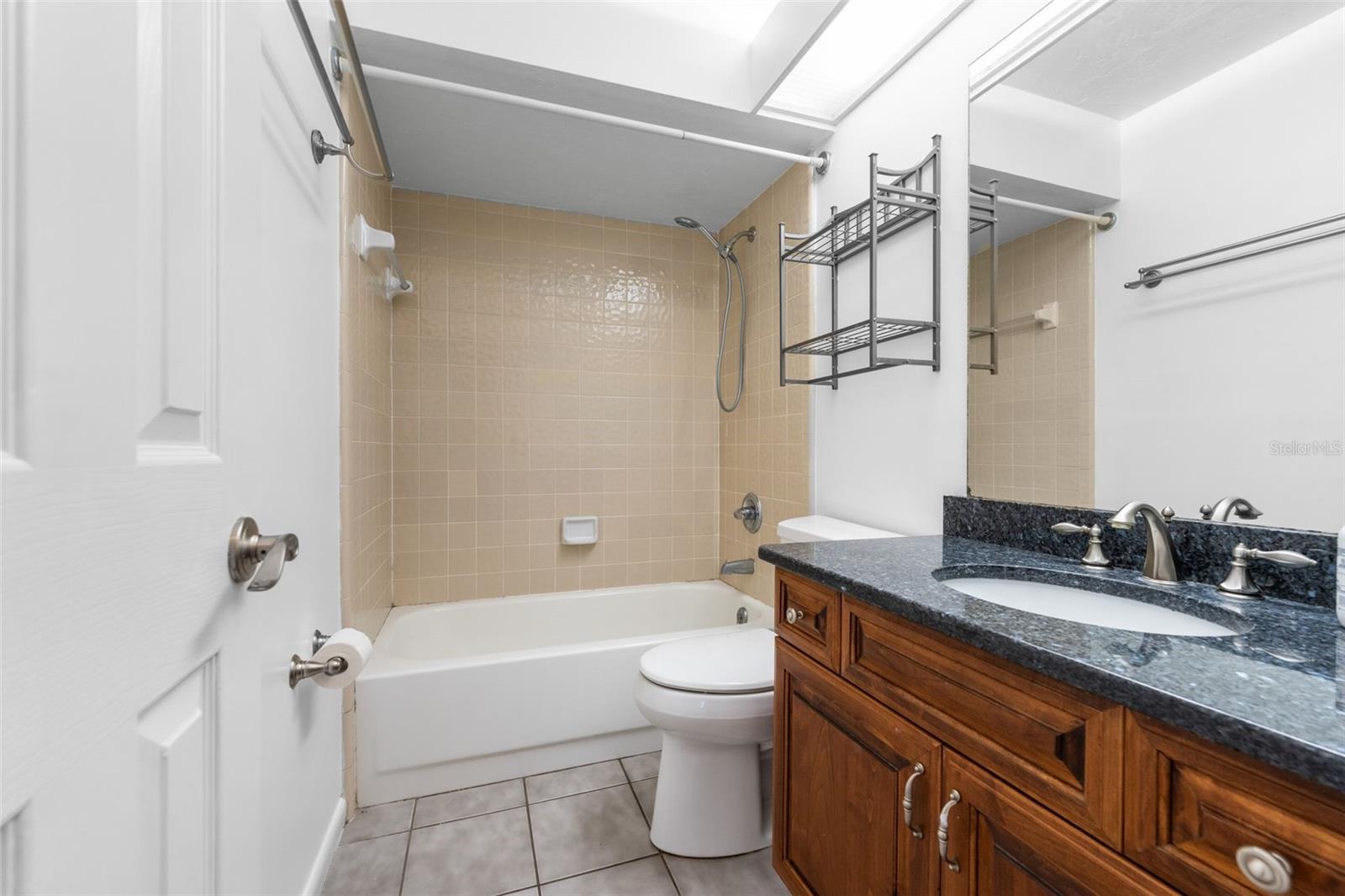 Image 22 of 43 For 4817 37th Place