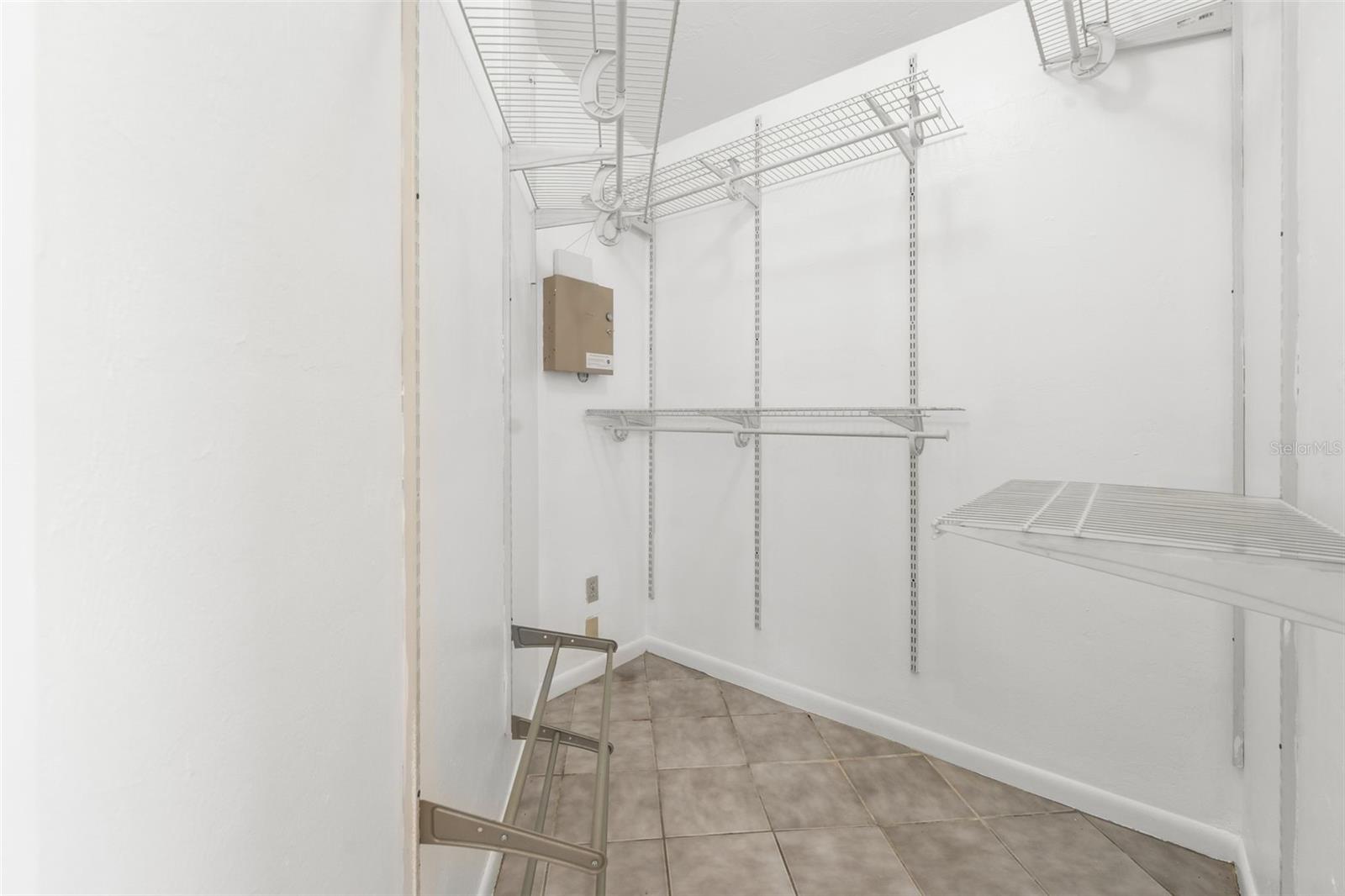 Image 23 of 43 For 4817 37th Place