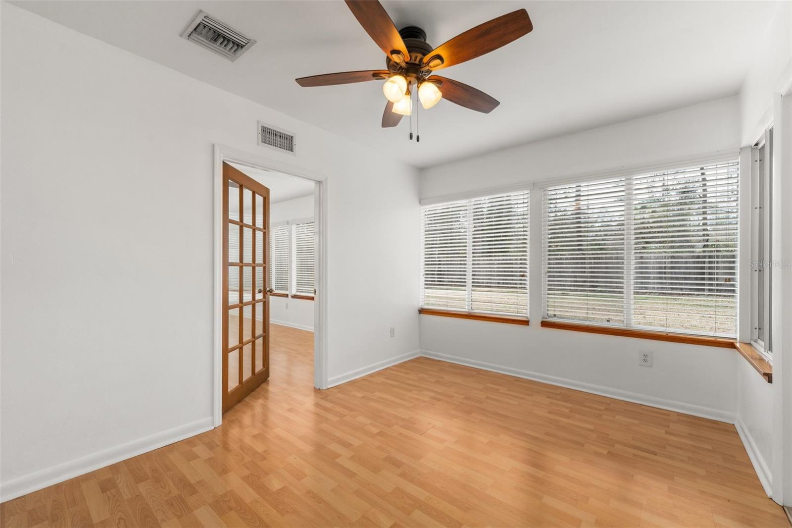 Image 26 of 43 For 4817 37th Place