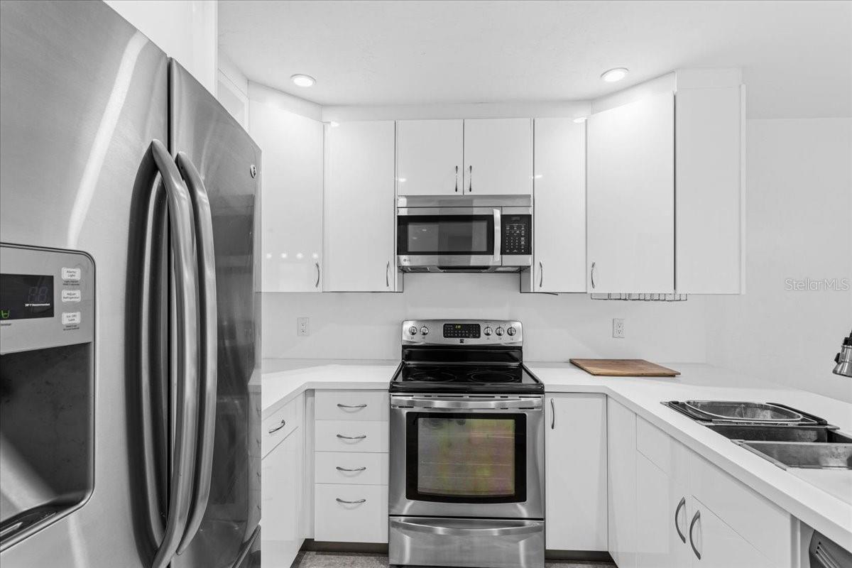 Image 3 of 27 For 2735 35th Place 1902