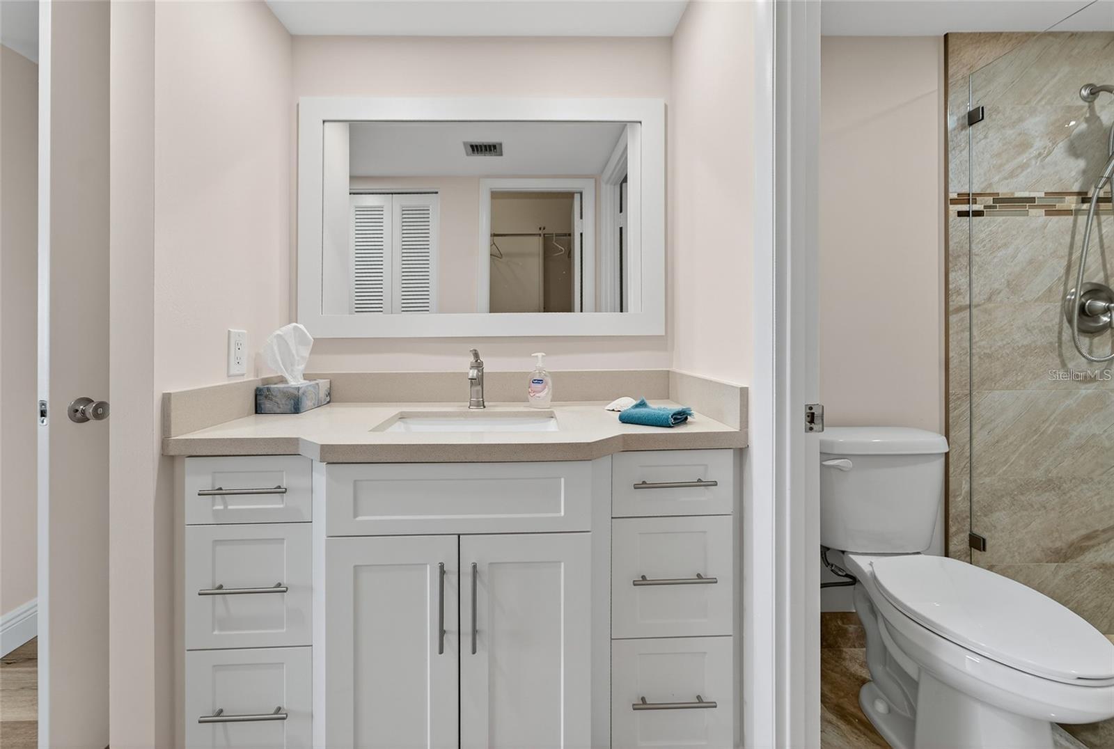 Image 17 of 31 For 10777 Sample Road 1212