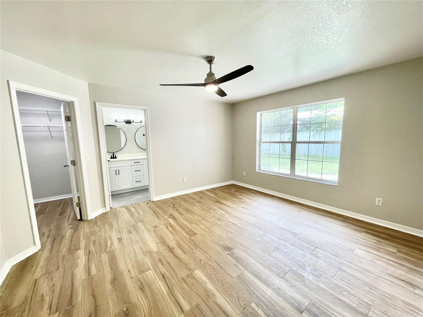 Image 11 of 27 For 3648 7th Place