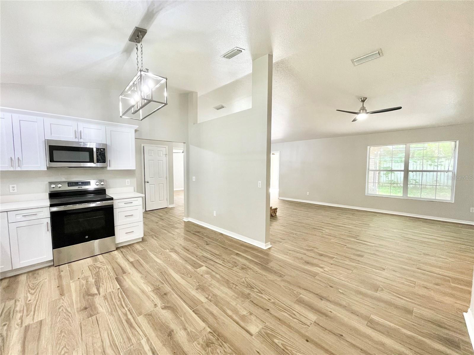 Image 3 of 27 For 3648 7th Place