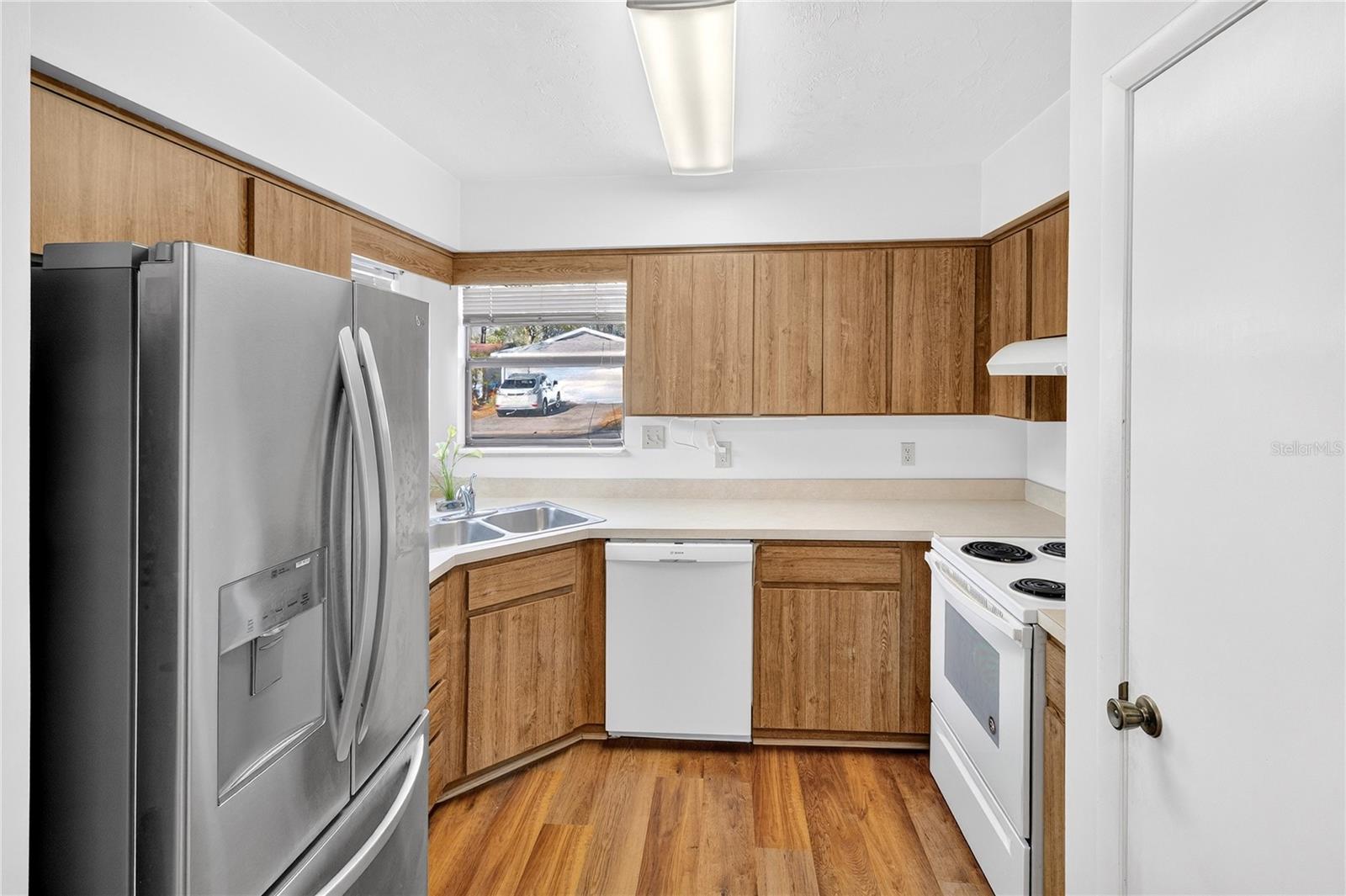 Image 11 of 21 For 8754 37th Circle