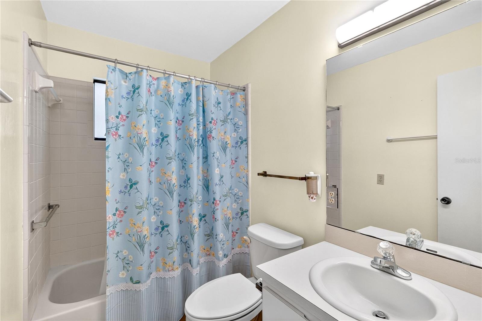 Image 18 of 21 For 8754 37th Circle