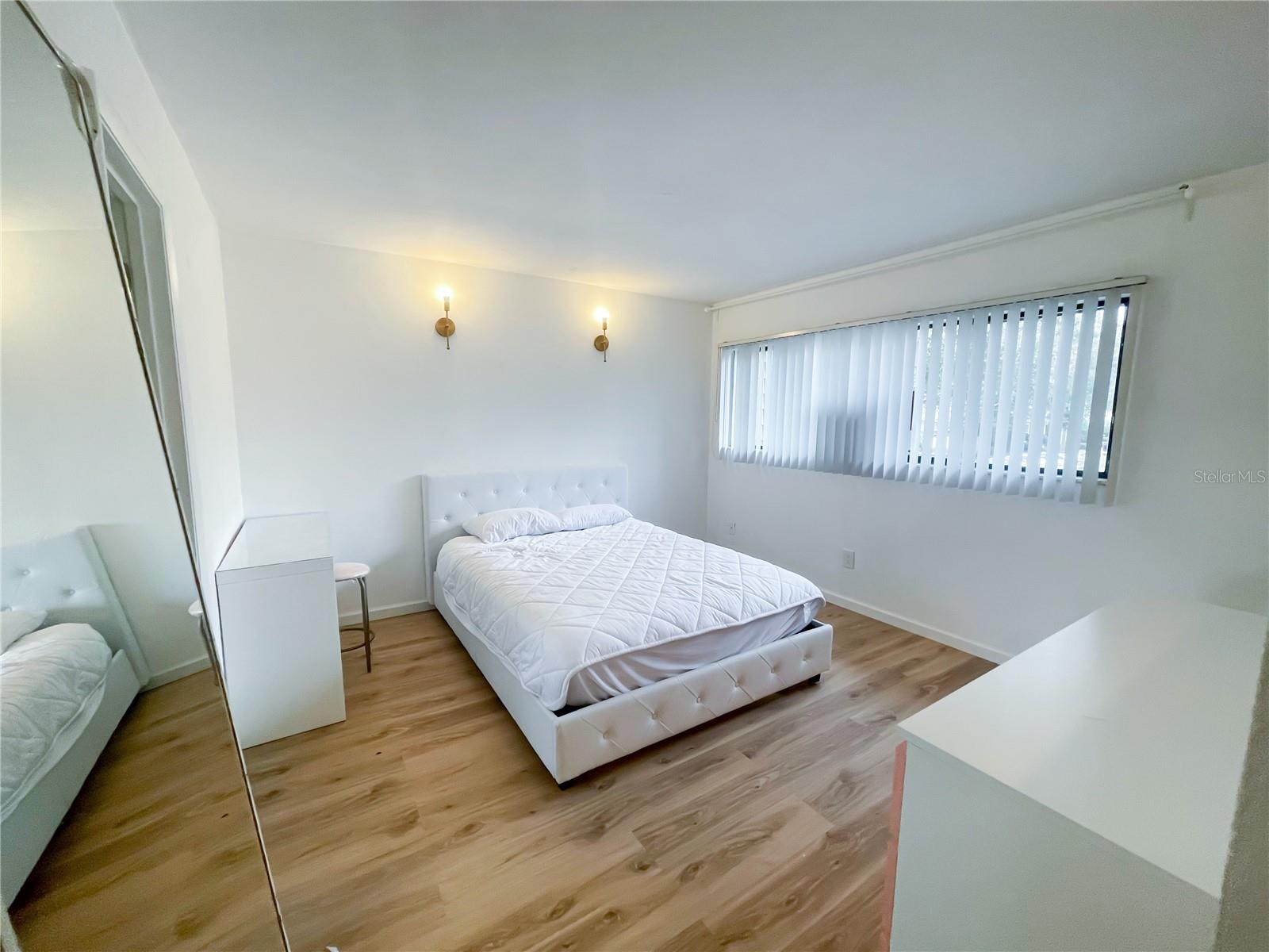 Image 14 of 19 For 2508 35th Place 54