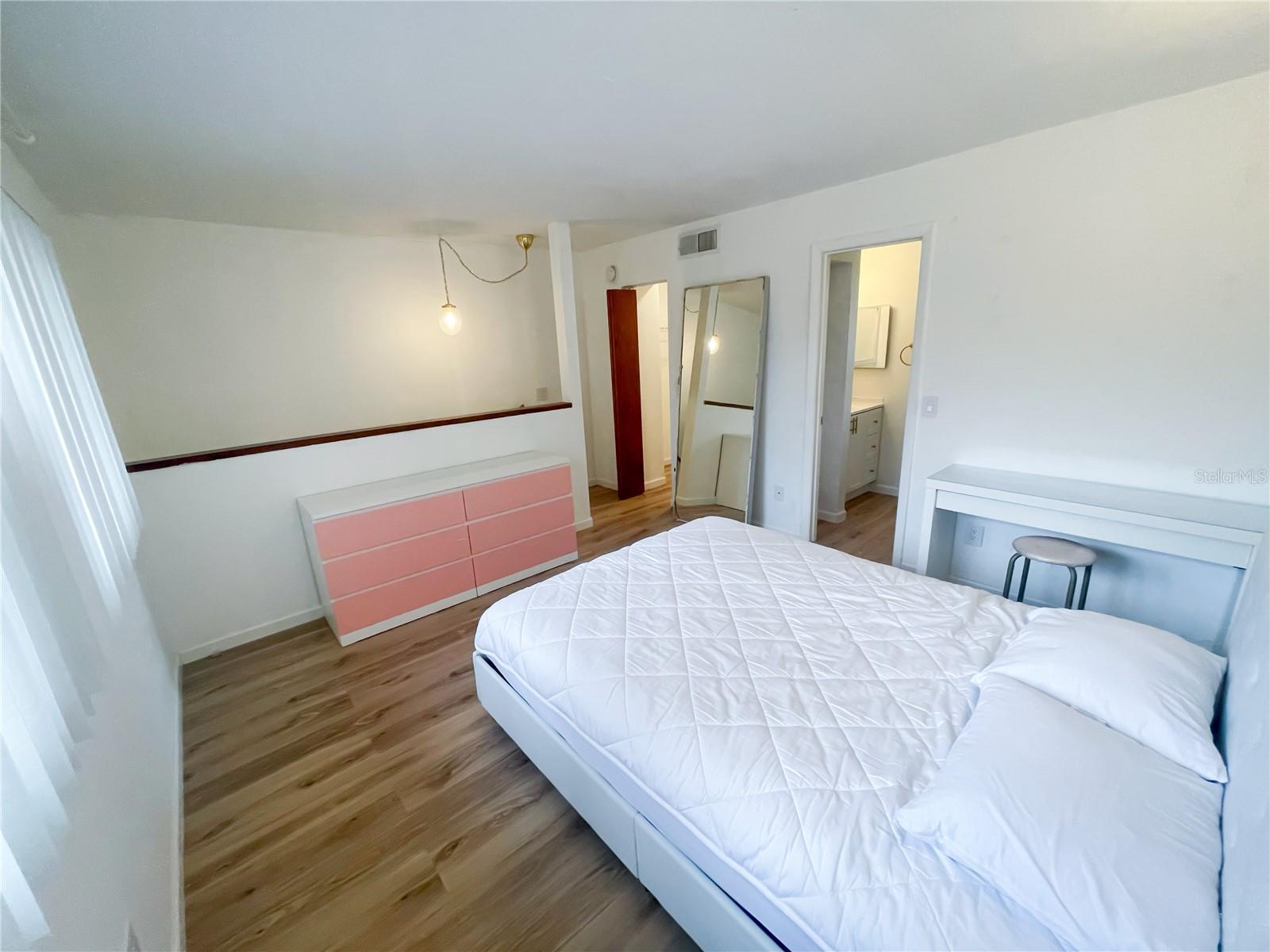 Image 15 of 19 For 2508 35th Place 54