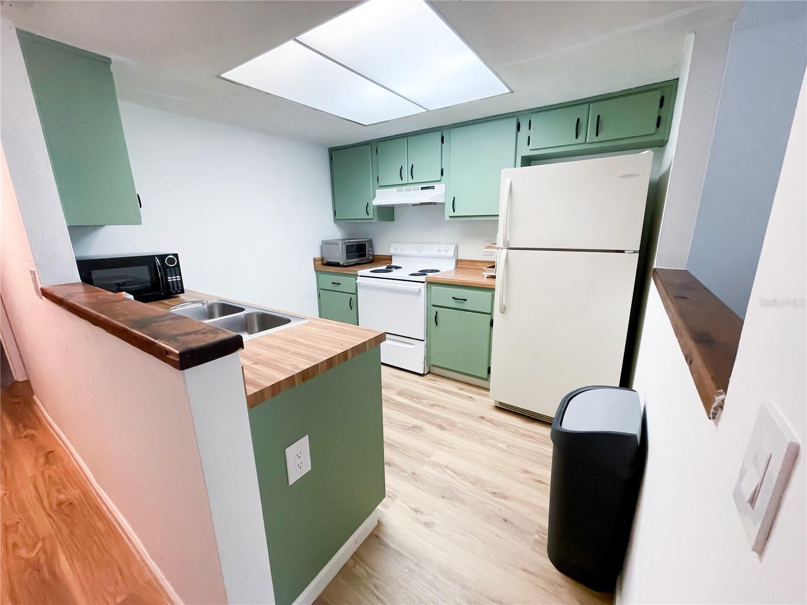 Image 6 of 19 For 2508 35th Place 54