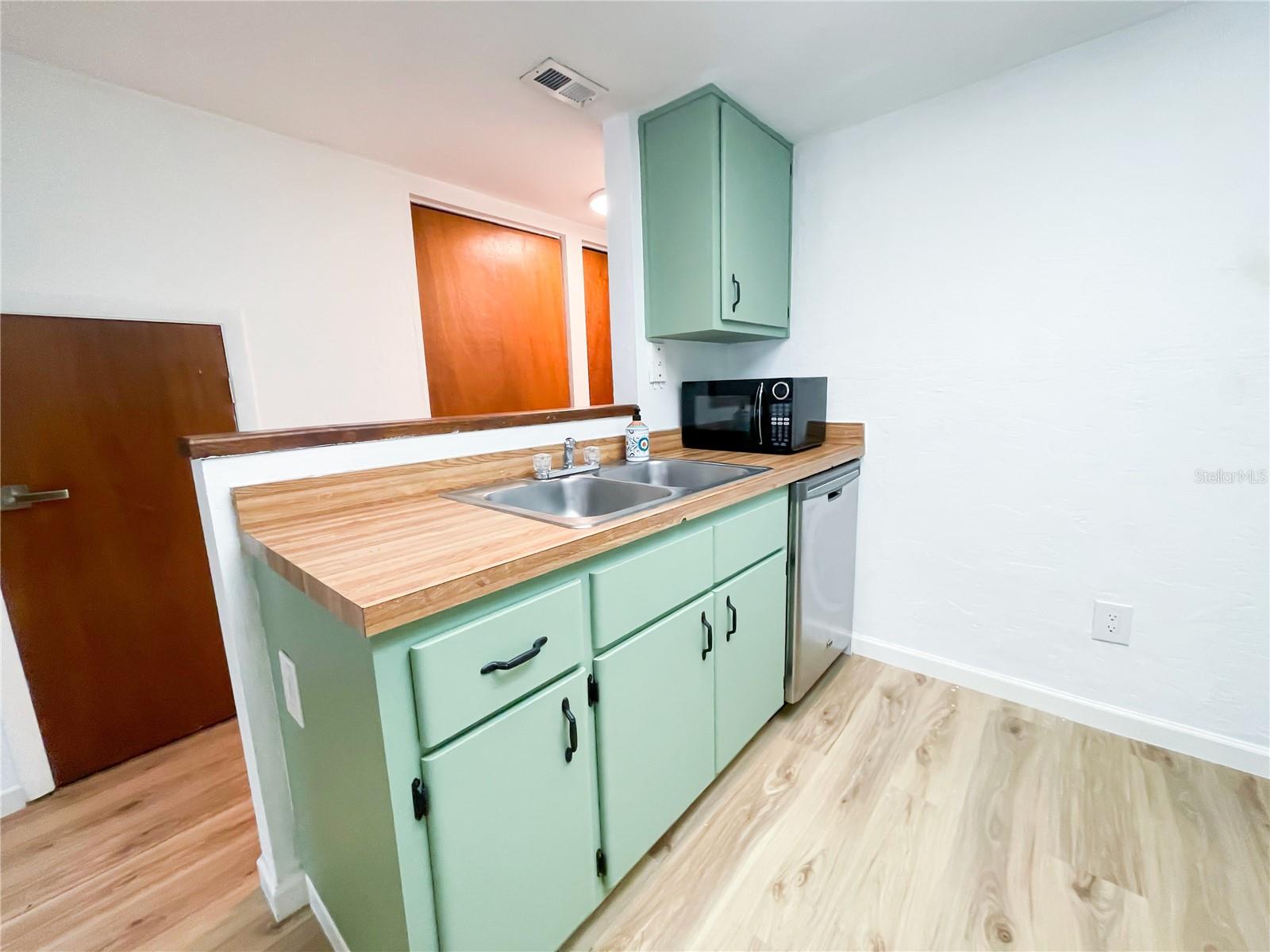 Image 8 of 19 For 2508 35th Place 54