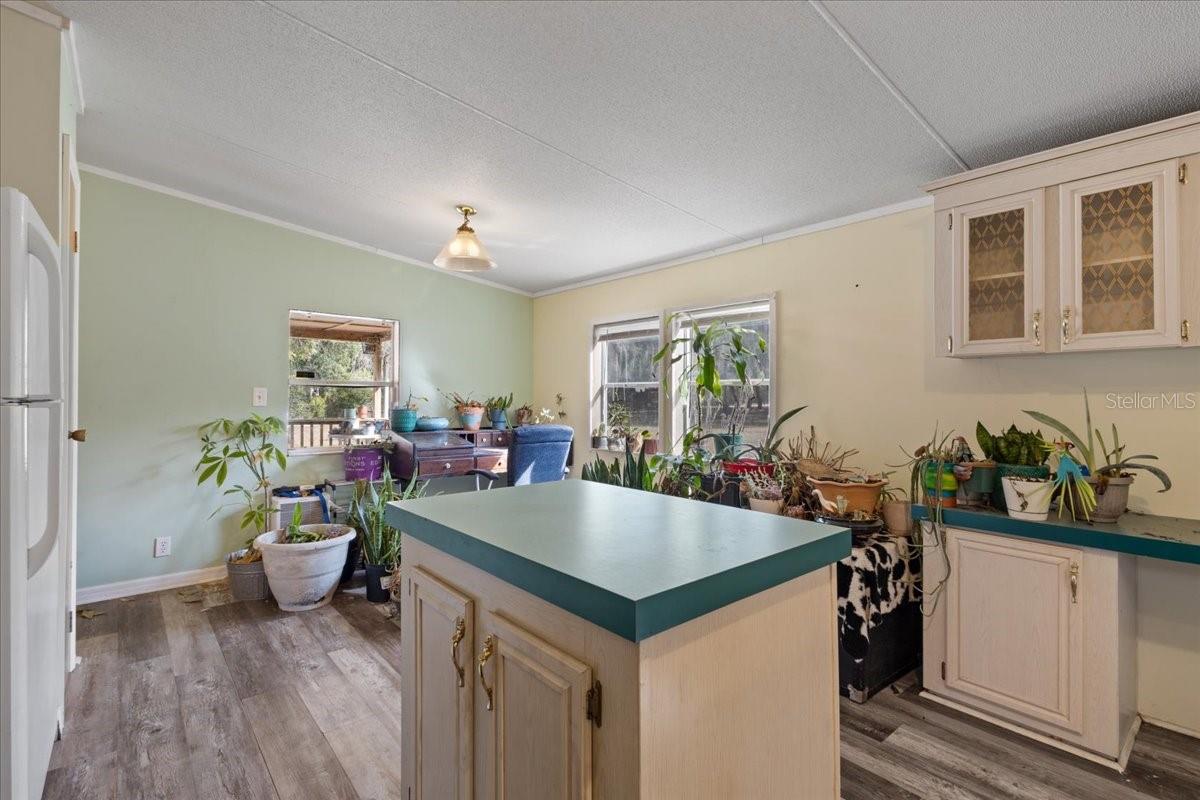 Image 10 of 40 For 12290 85th Avenue