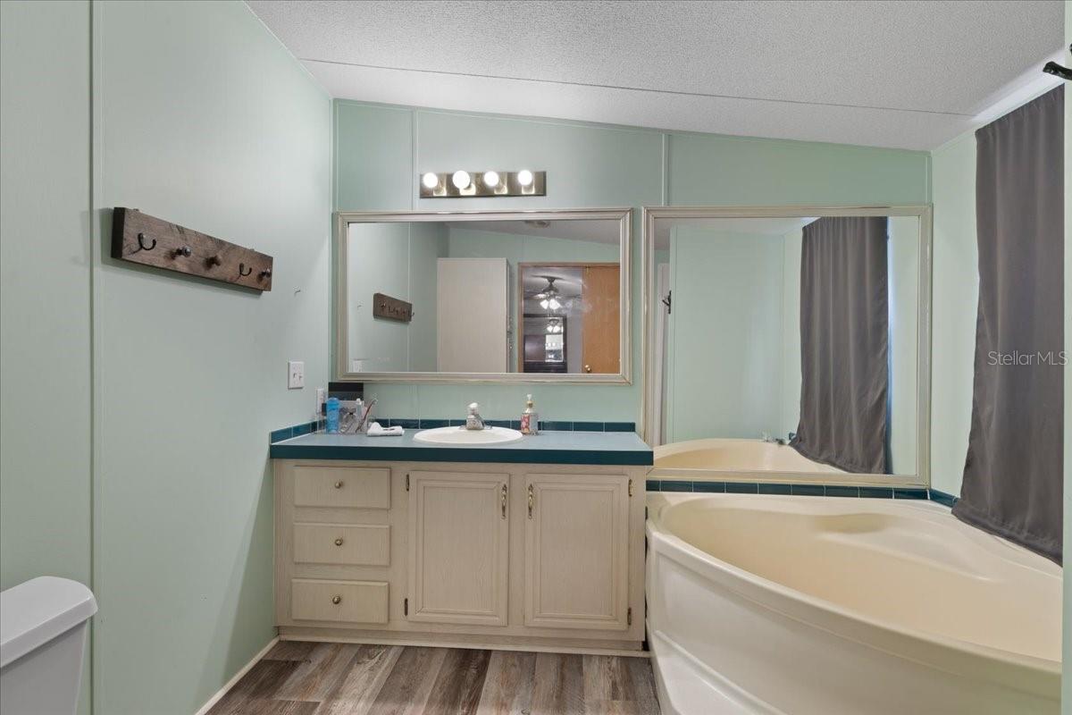 Image 18 of 40 For 12290 85th Avenue