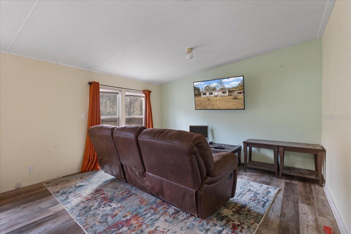 Image 2 of 40 For 12290 85th Avenue