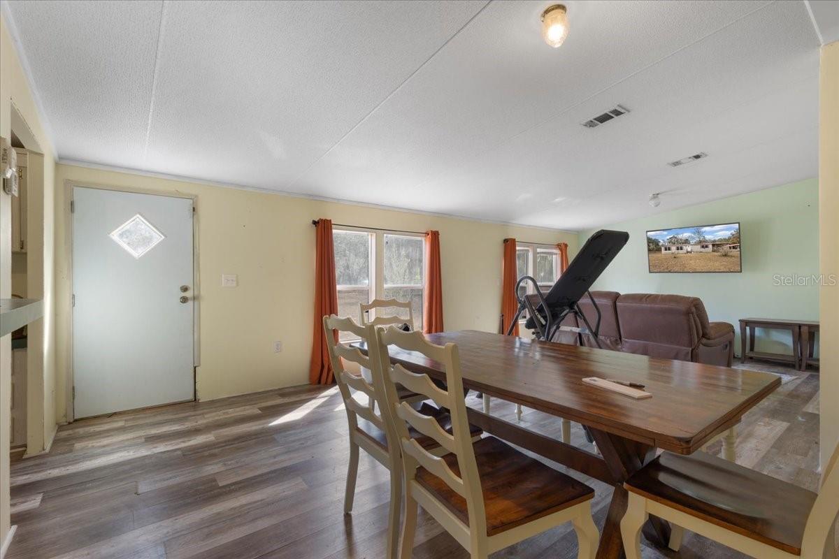 Image 5 of 40 For 12290 85th Avenue