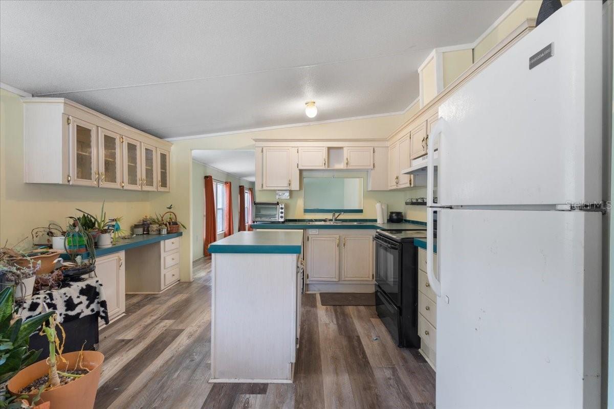 Image 8 of 40 For 12290 85th Avenue