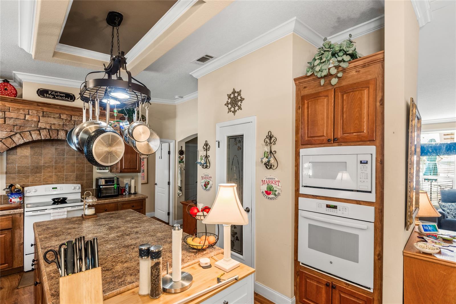 Image 25 of 62 For 5711 Caribbean Circle