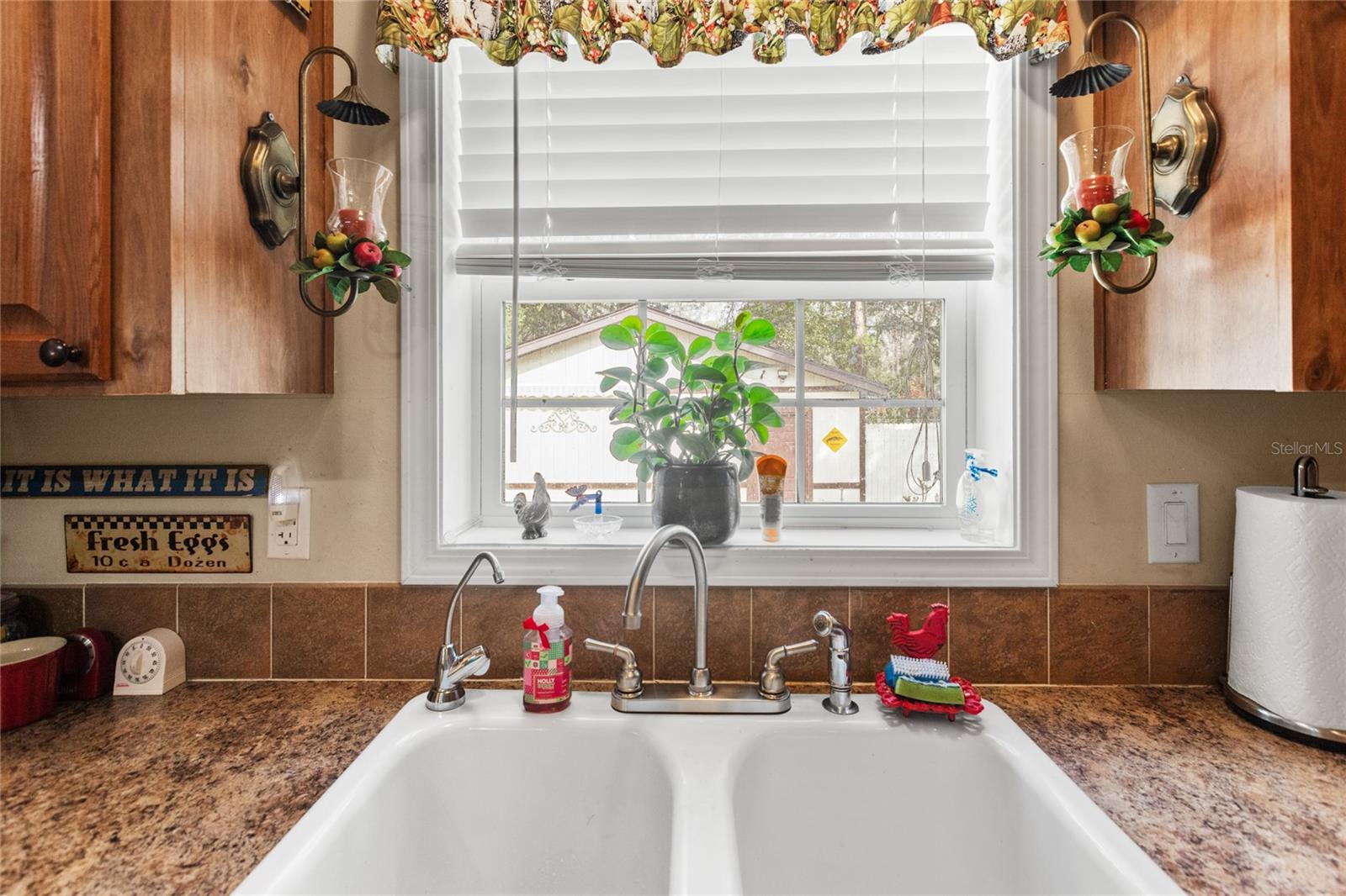 Image 28 of 62 For 5711 Caribbean Circle