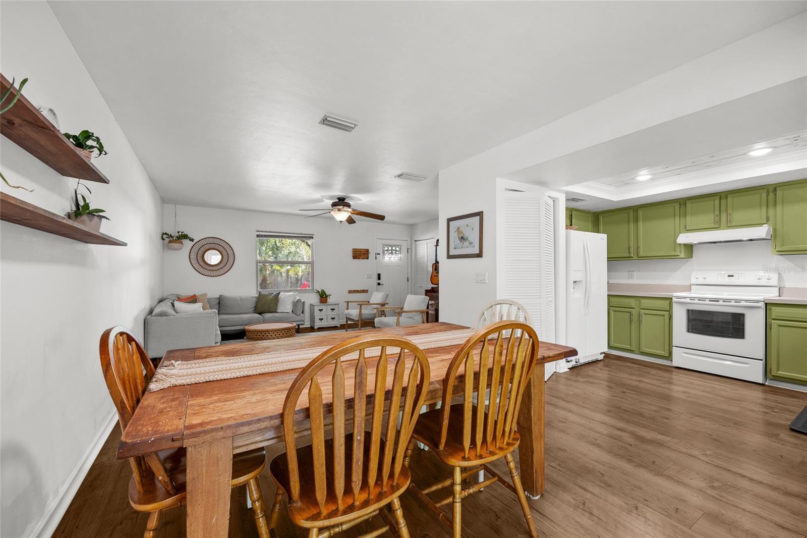 Image 16 of 33 For 2134 7th Terrace