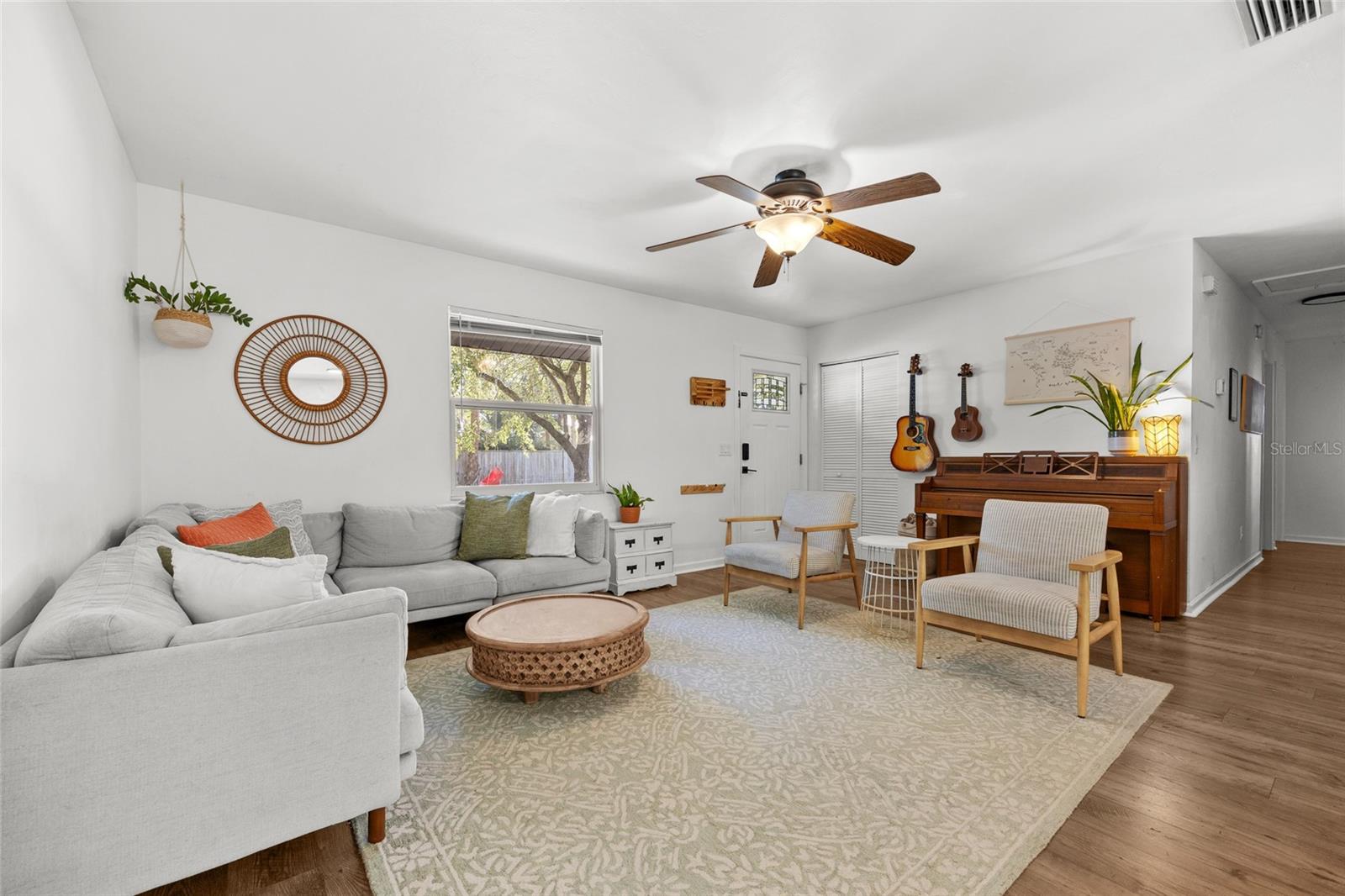 Image 8 of 33 For 2134 7th Terrace