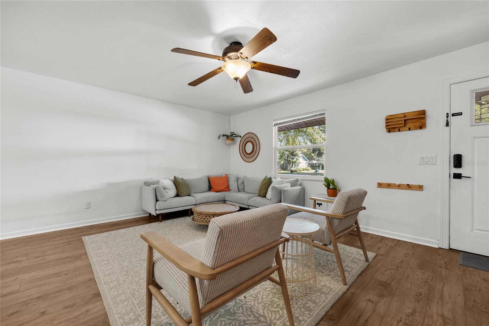 Image 9 of 33 For 2134 7th Terrace