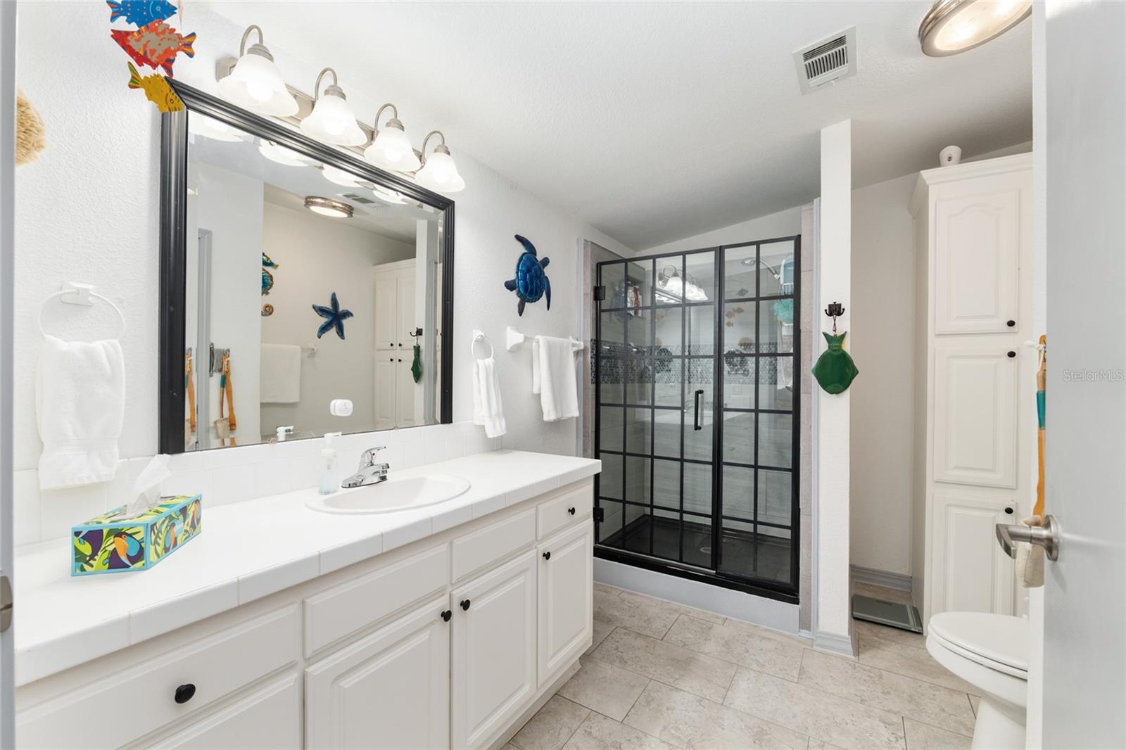 Image 28 of 58 For 563 78th Court