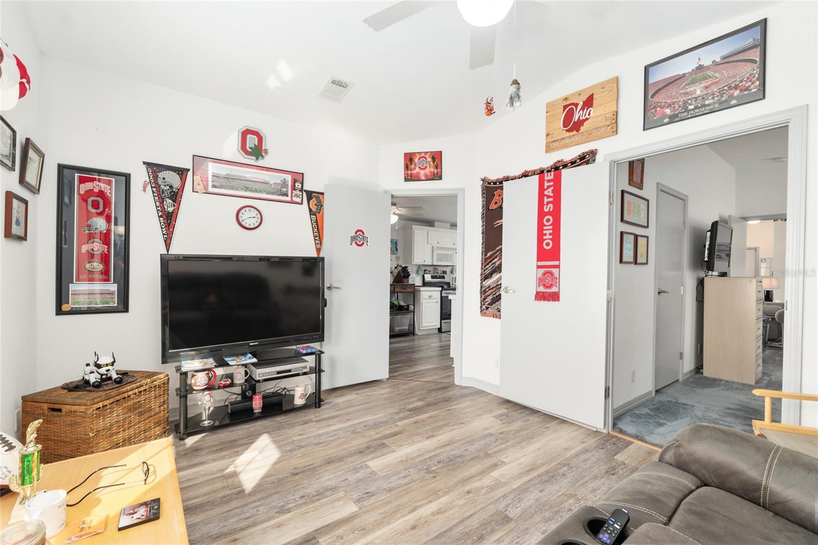 Image 32 of 58 For 563 78th Court