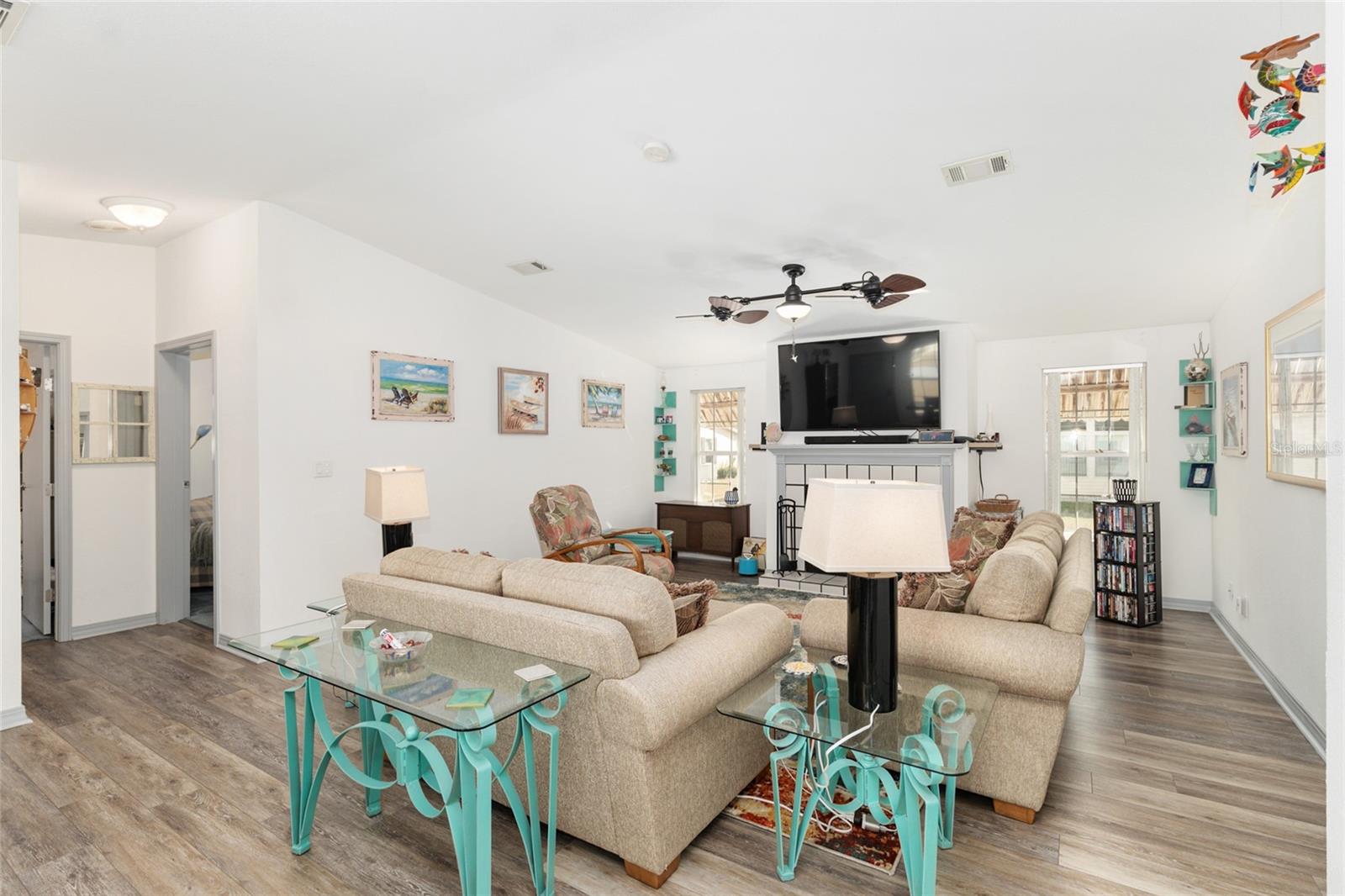 Image 5 of 58 For 563 78th Court