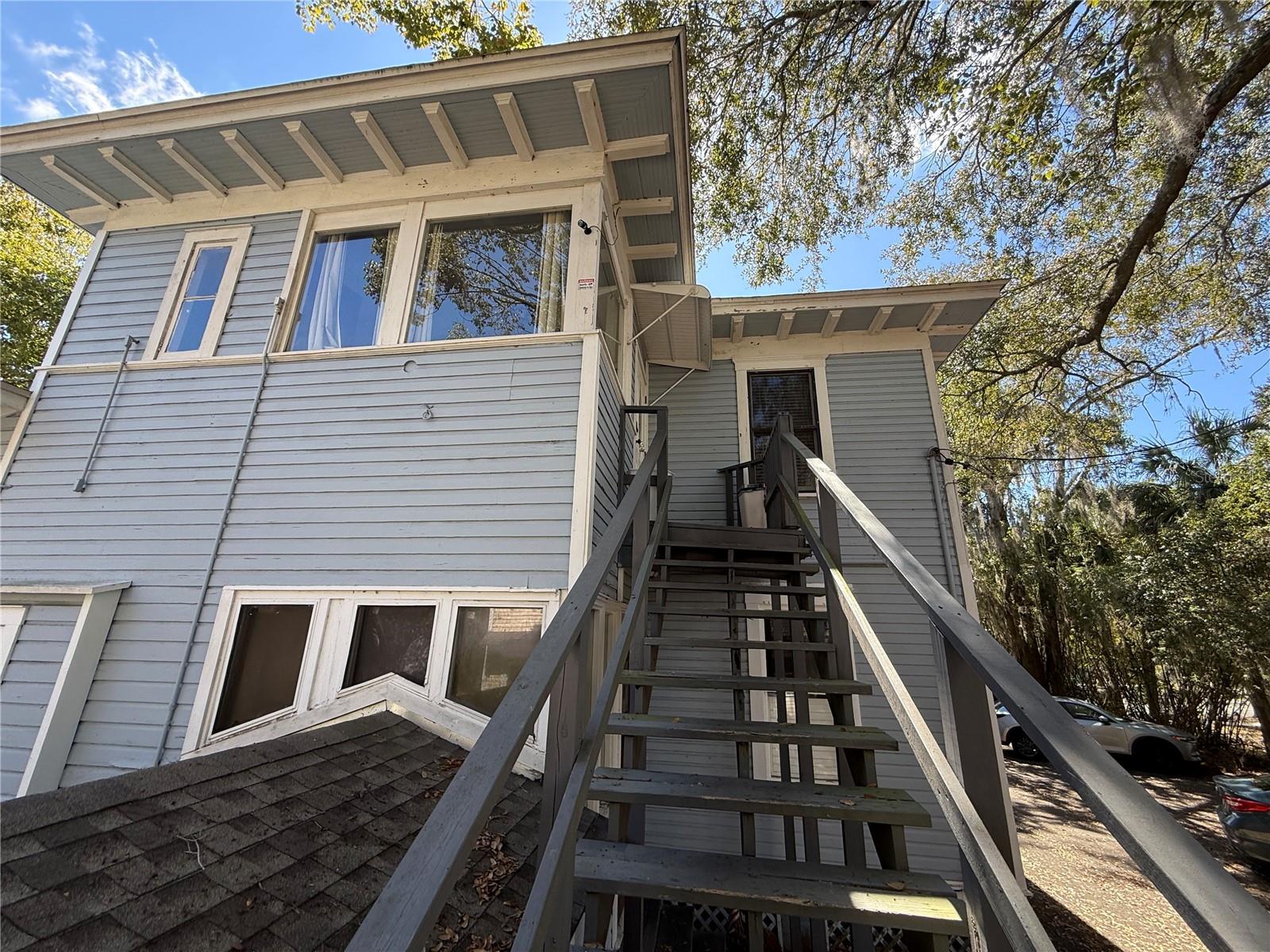 Image 2 of 12 For 824 University Avenue C