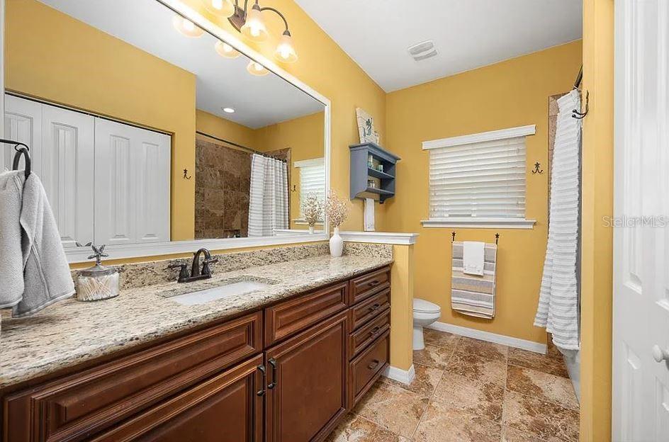 Image 18 of 36 For 7827 79th Drive