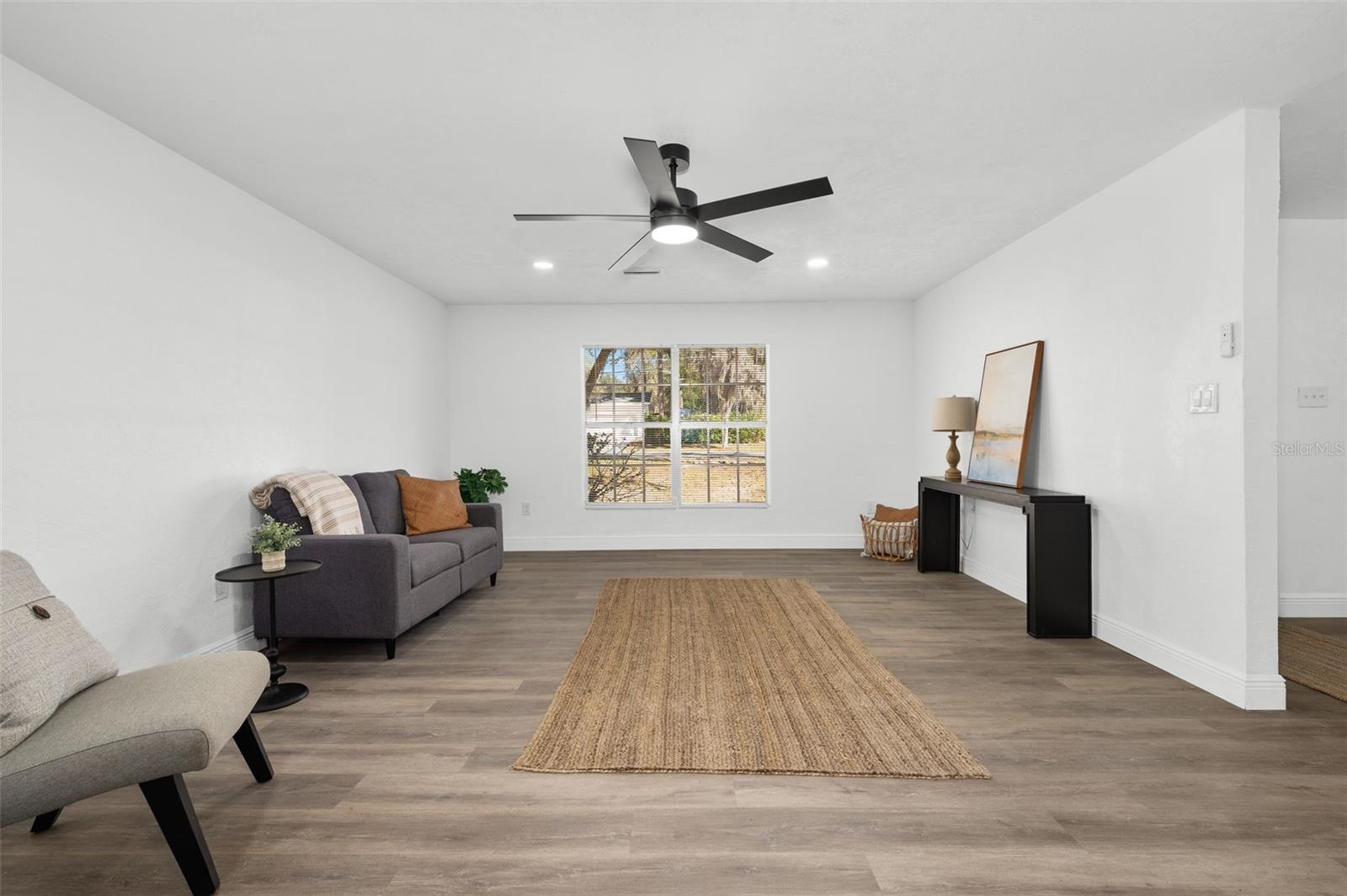 Image 10 of 40 For 3725 8th Avenue