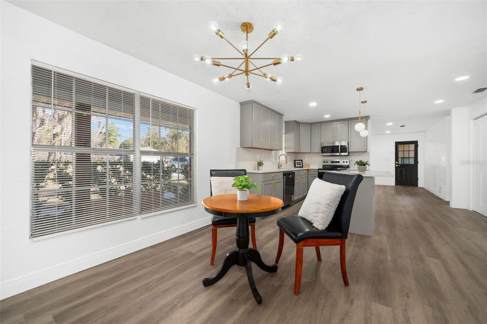 Image 12 of 40 For 3725 8th Avenue