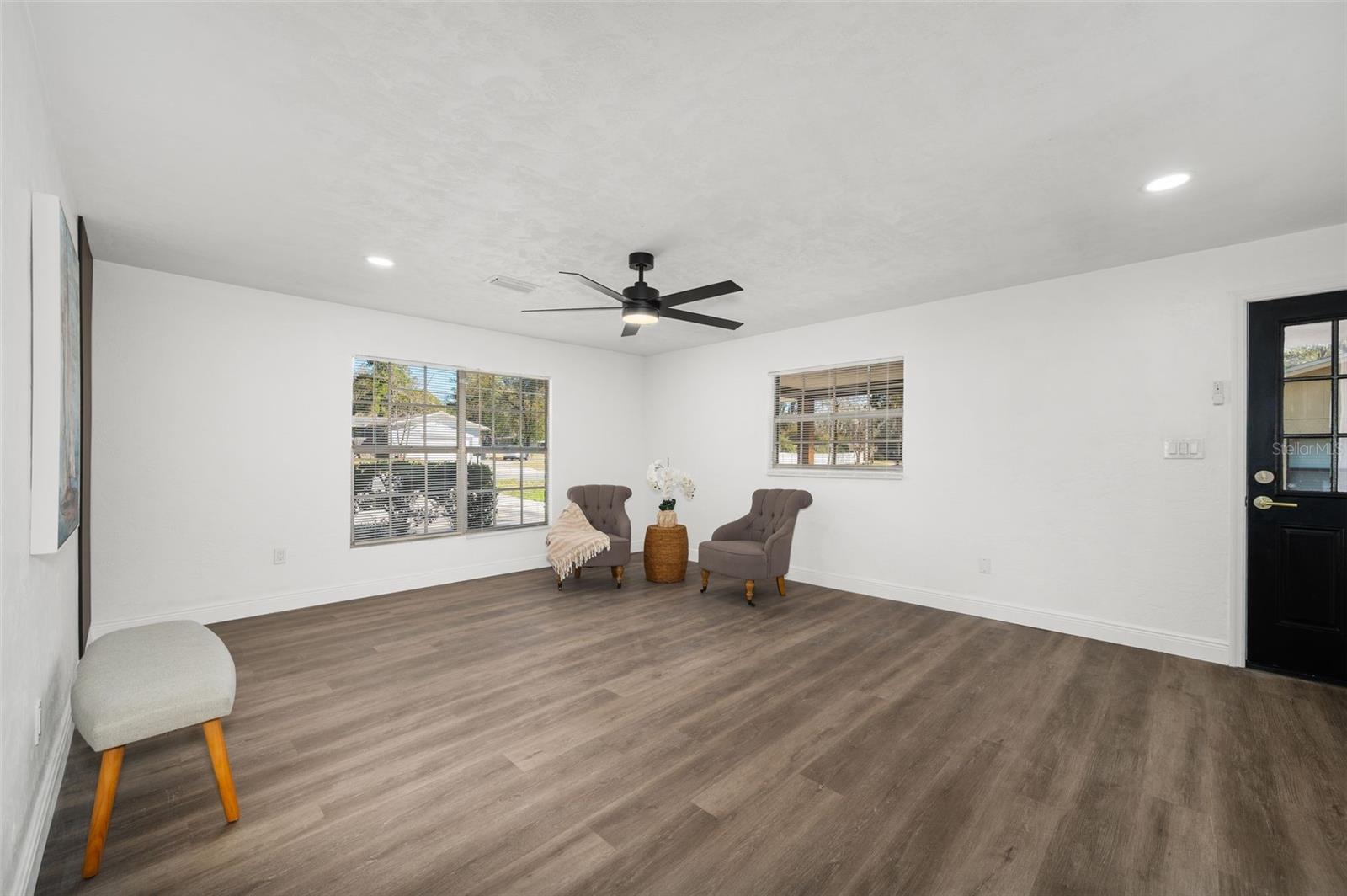 Image 20 of 40 For 3725 8th Avenue