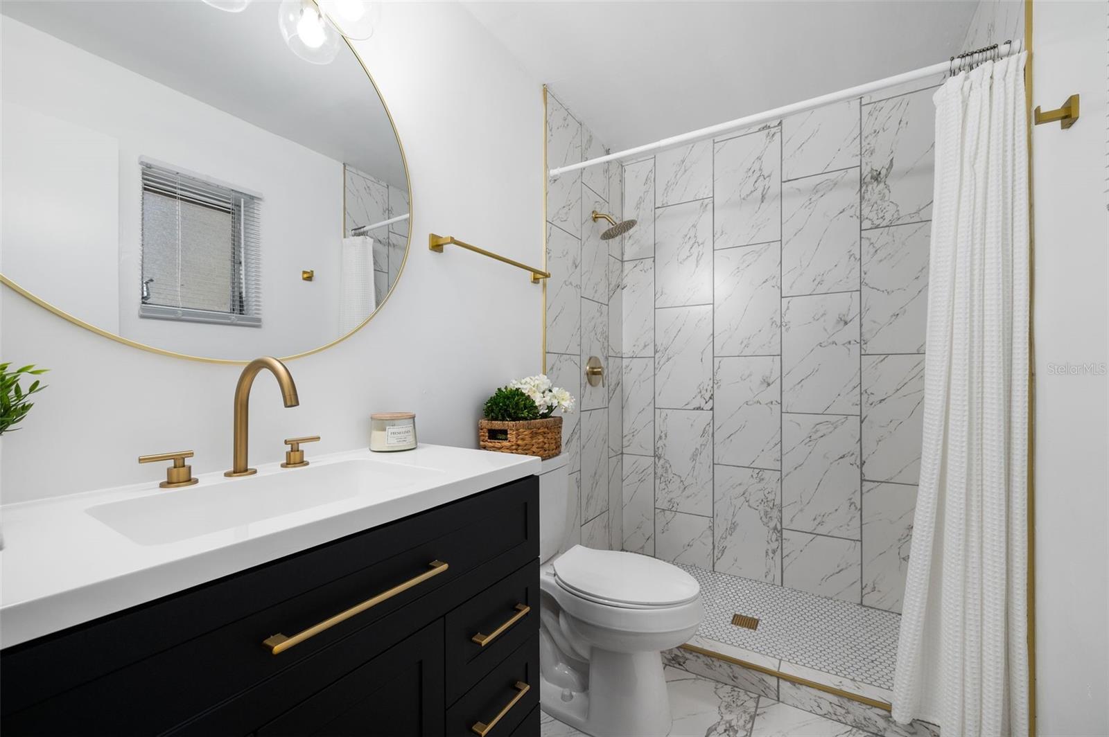 Image 25 of 40 For 3725 8th Avenue