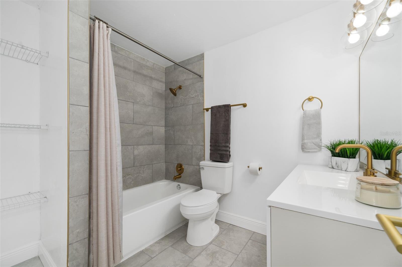 Image 29 of 40 For 3725 8th Avenue