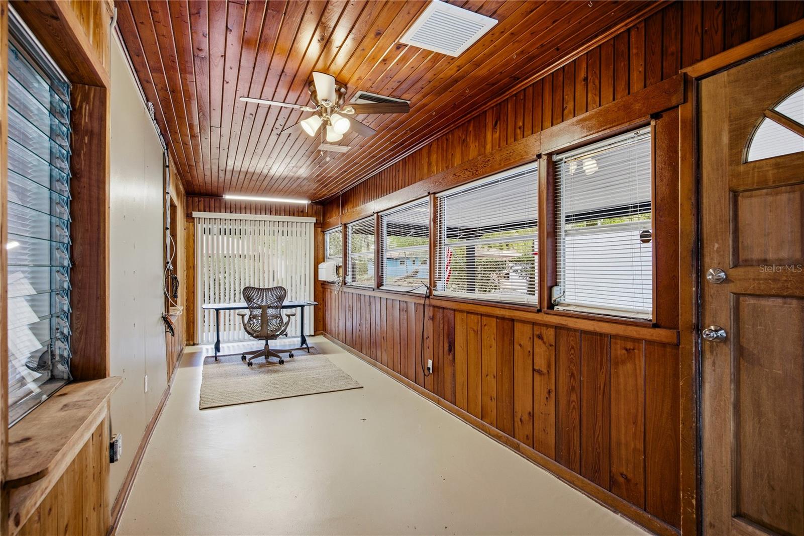 Image 10 of 30 For 24 45th Street