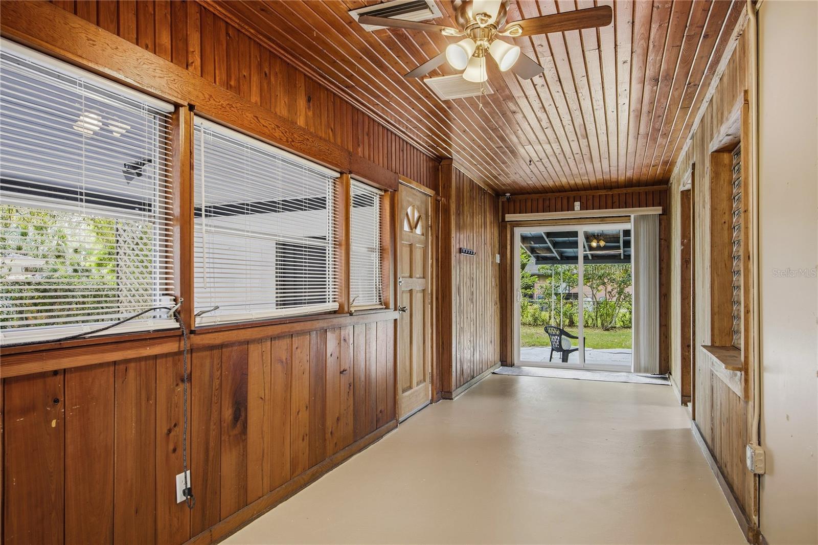 Image 11 of 30 For 24 45th Street