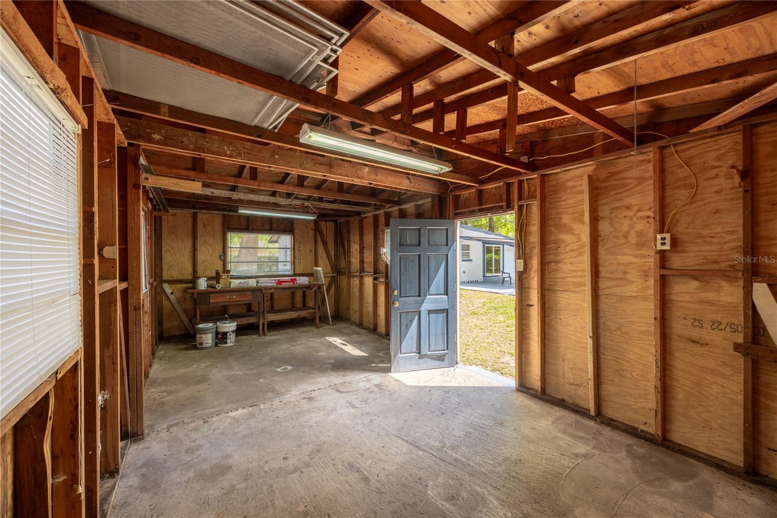 Image 21 of 30 For 24 45th Street