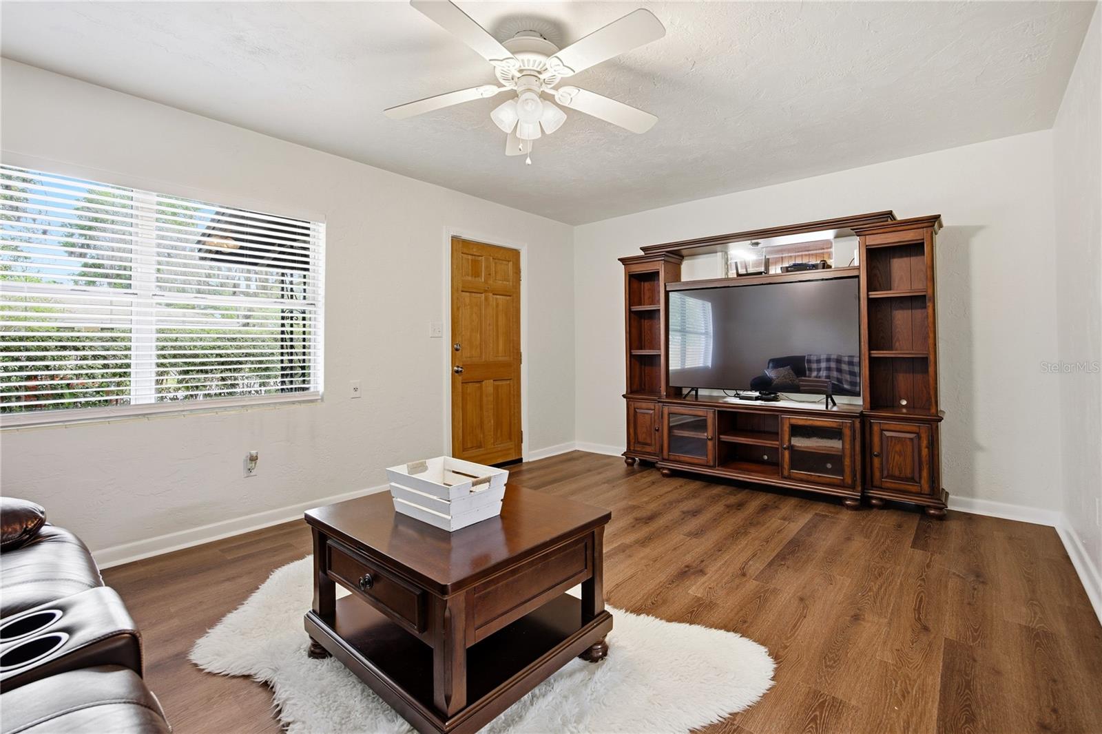 Image 4 of 30 For 24 45th Street