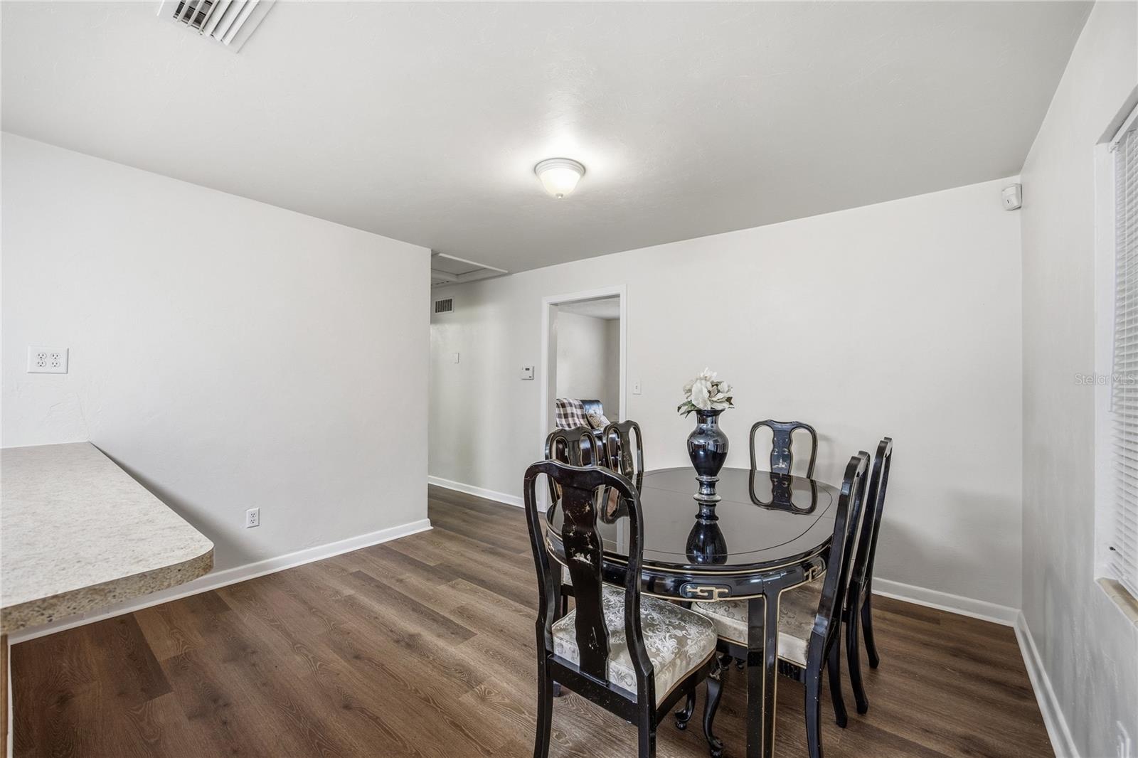 Image 8 of 30 For 24 45th Street