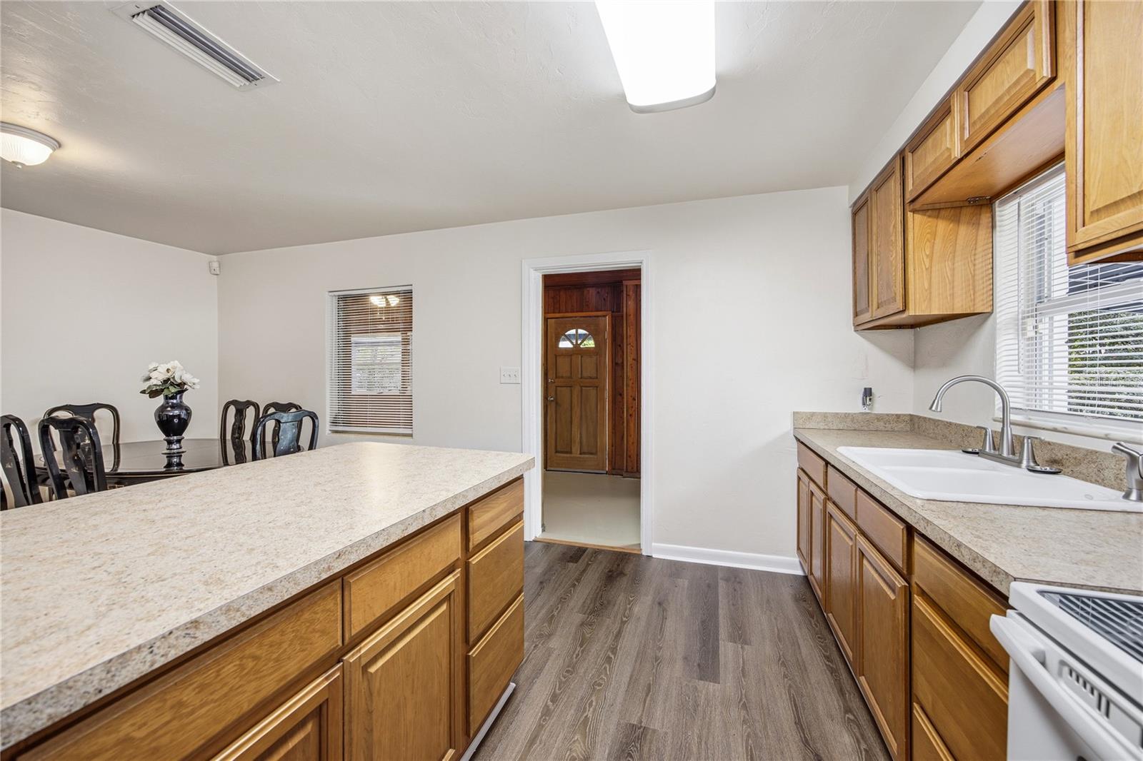 Image 9 of 30 For 24 45th Street