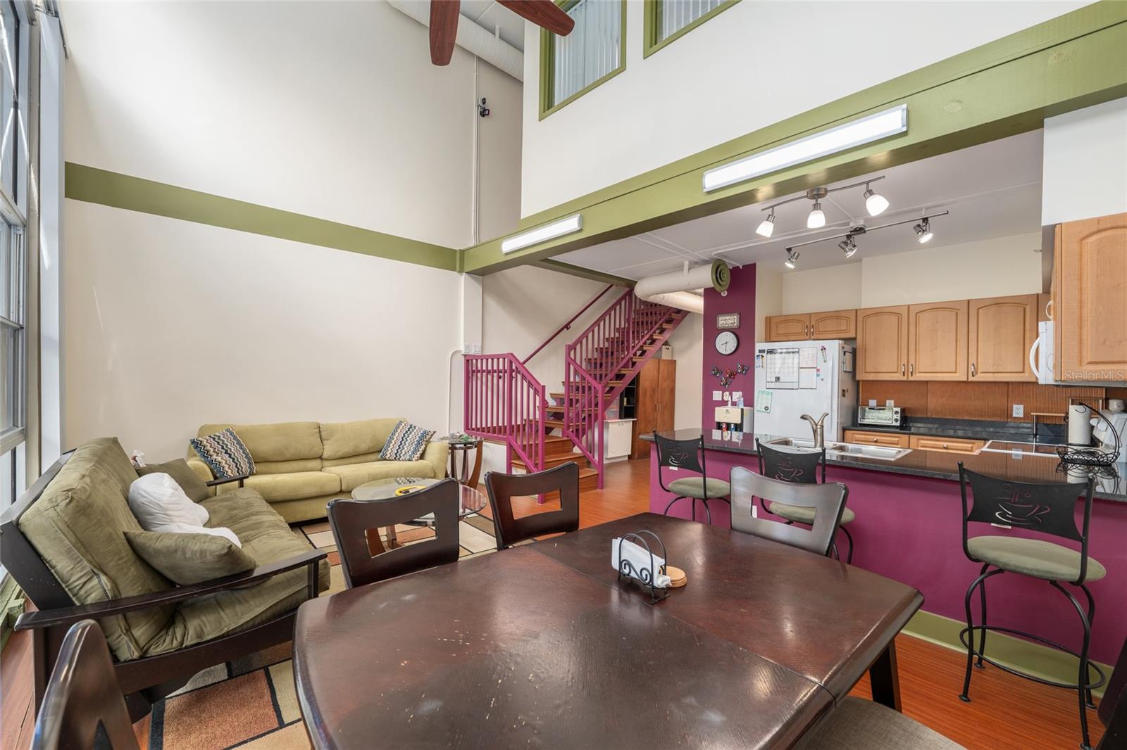 Image 18 of 40 For 2515 35th Place 219