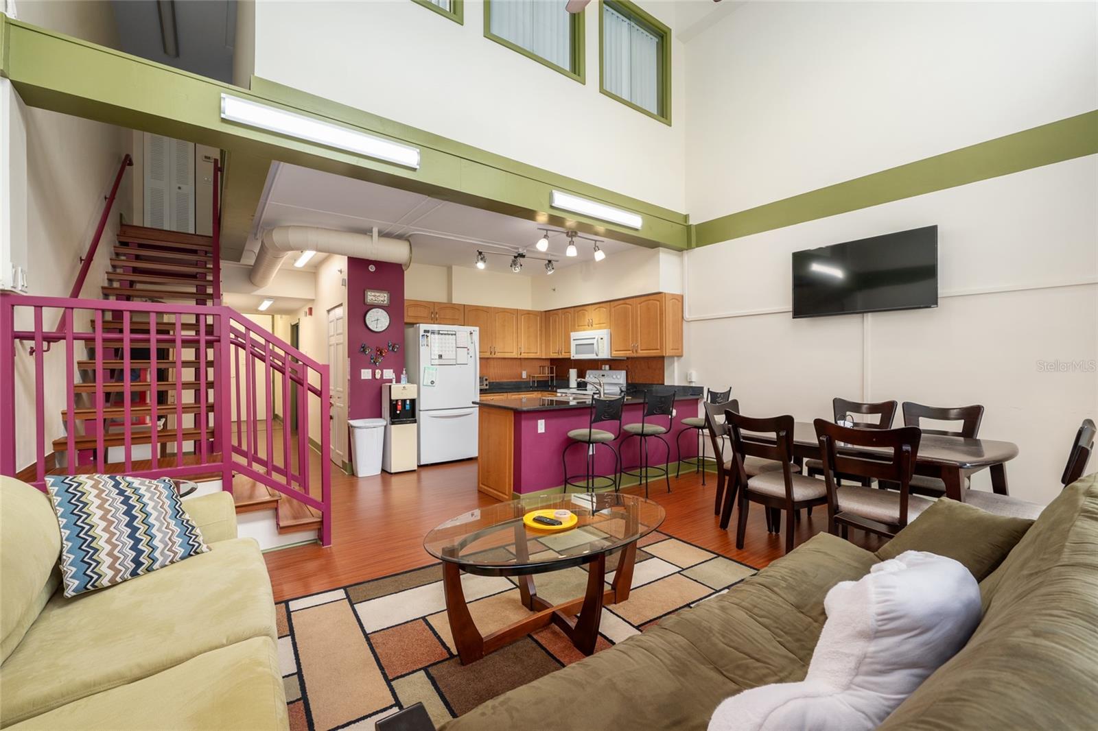 Image 19 of 40 For 2515 35th Place 219